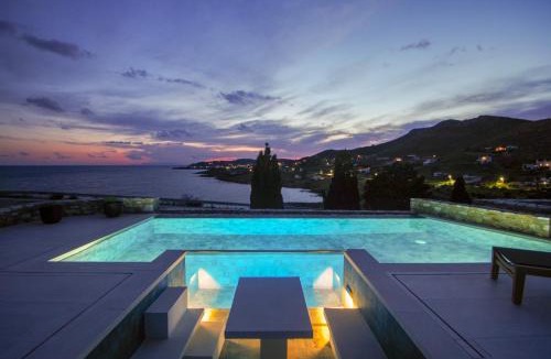 Megas Gialos Villa | Pnoe Villas Syros