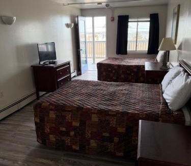 Misquamicut Hotel | Point 1 Resort & Motel