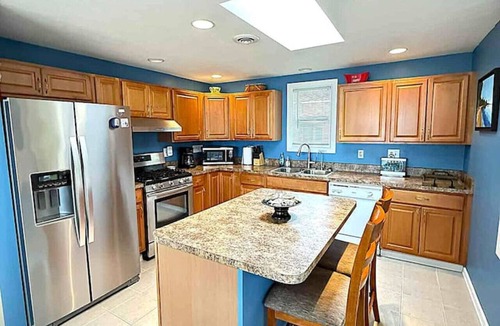 Kelleys Island House | Point of View Cottage w/Beach Access-3bdrms/2bths