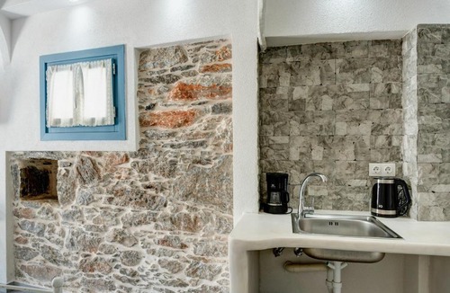 Amorgos Town Apartment | Politimis Studio N5
