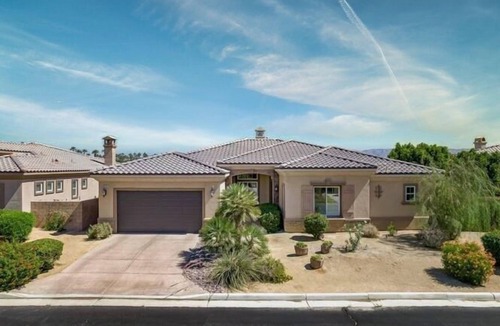 La Quinta House | Polo Pointe