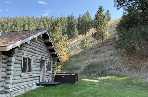 Darby Cabin | Ponderosa Cabin at Rye Creek Lodge