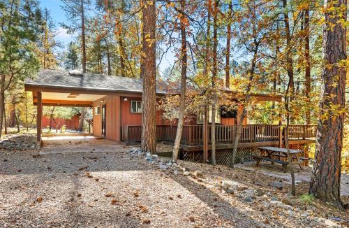 Groom Creek House | Ponderosa HideAway 4-BR CabinMtn ViewTrailsBrbq