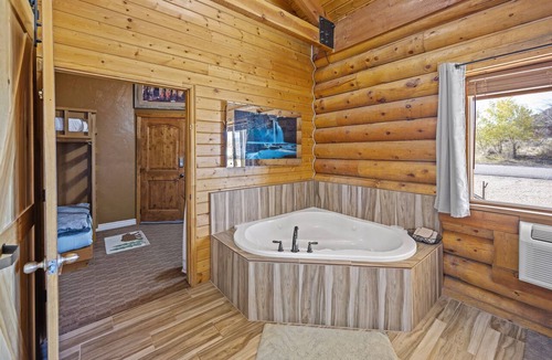 Escalante House | Ponderosa Inn