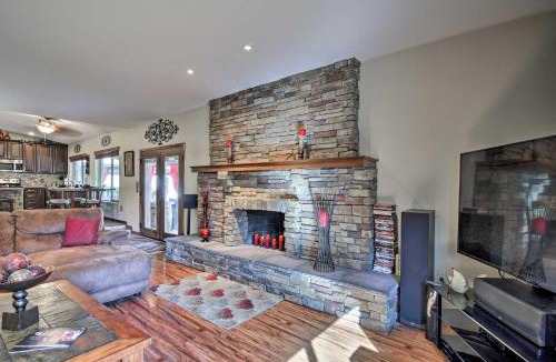 Mesa House | Pool, Bar & Game Room: Red Mountain Mesa Oasis