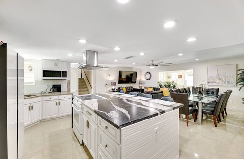 Dobson Ranch House | Pool & Fenced Yard: Pet-Friendly Mesa Retreat