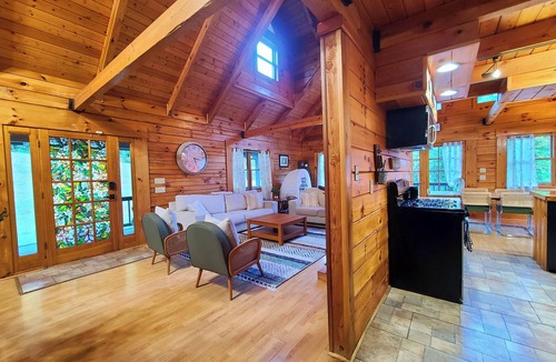 Stanton House | Pool - Fire Pit - RV Parking - Movie Theater - Arcade - Family Friendly