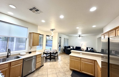 Fletcher Heights House | Pool, five bedrooms and plenty of amenities. Golf, MLB, NFL nearby!