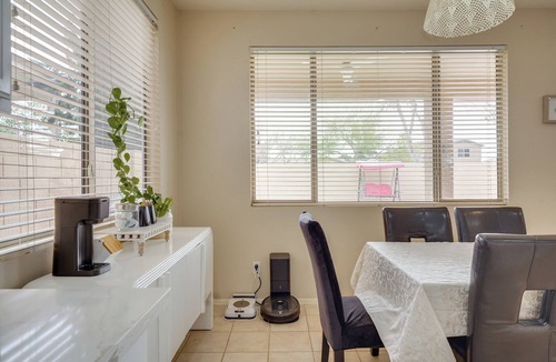 Chandler House | Pool & Great Location! Smart Home in Chandler