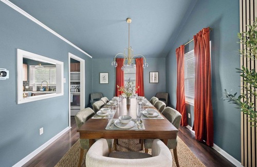 Upper Arlington House | Pool-HotTub-GameRoom-FirePit-Gym-Sauna-Playground