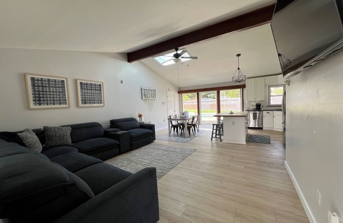 Huron House | POOL OPEN! 15 Minutes to Cedar Point