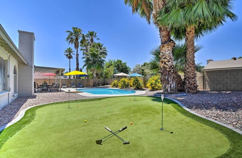 La Paz At Desert Springs House | Pool & Putting Green: Scottsdale Family Escape