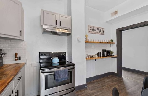 Portsmouth Apartment | Port PEACEful, Backyard, Cozy Beds! Family Ready