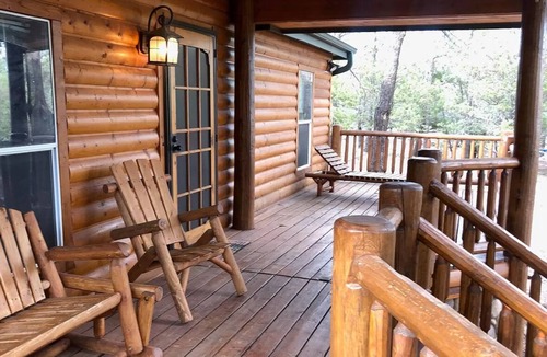 Mountain Pine Estates Cabin | Porter Mountain Cabin w/horse corral near biking hiking horseback riding trails