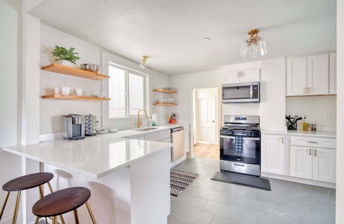 Uptown House | Portland Oasis - Stylish 4br Home in Nob Hill
