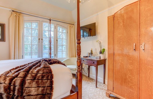 Irvington Bed & Breakfast | Portland's White House Bed & Breakfast - The Ulysses & Julia Room