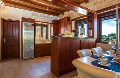 Lefkogeia Villa | Poseidon Villa, Nestled in picturesque south