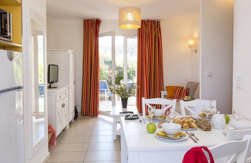 Lozari House | Près de la Plage! Avec Mezzanine et 2 Terrasses
