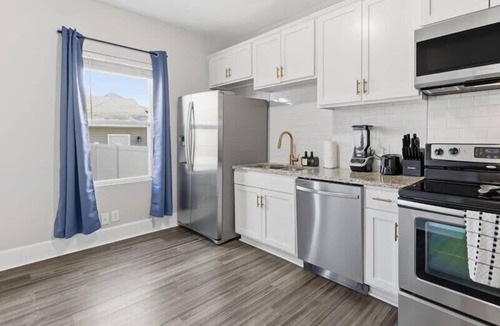 Mapleton/Fall Creek House | Prime Downtown Indy House Close to DT Indy