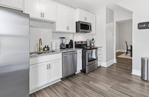 Mapleton/Fall Creek House | Prime Downtown Indy House Close to DT Indy