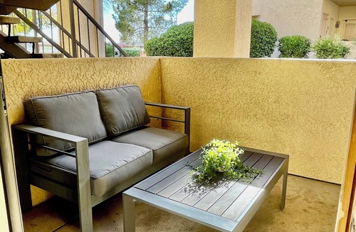 Tucson Condo | +PRIME LOCATION+ Cozy Condo in Tucson Catalina Foothills Area