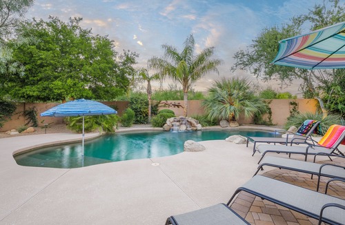 Mountaingate North House | Prime Location, Heated Pool with Baja, Fun Game Room, Fire Pit, BBQ, VR Tour