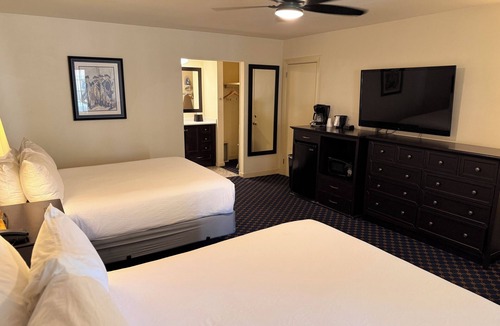 Williamsburg Hotel | Princess Anne Hotel, SureStay Collection by Best Western