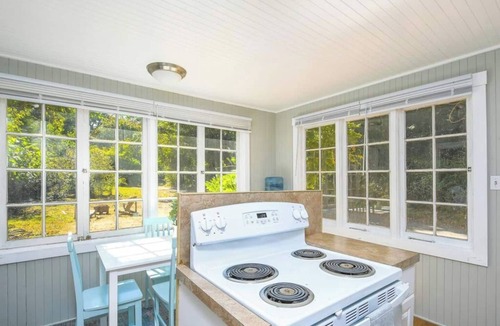 Old Evergreen Highway Cottage | Private cottage among trees - close to everything