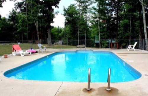 Sloans Valley Cabin | Private Cottage at Lake Cumberland Resort- a gated lakefront Community