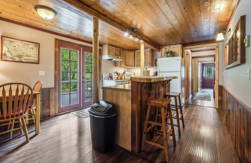 Martin City House | Private Guest House - Ten Minutes to Glacier National Park