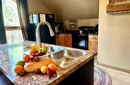 Island Park Apartment | Private Loft, Kitchen, Yellowstone, Lakes, Fun