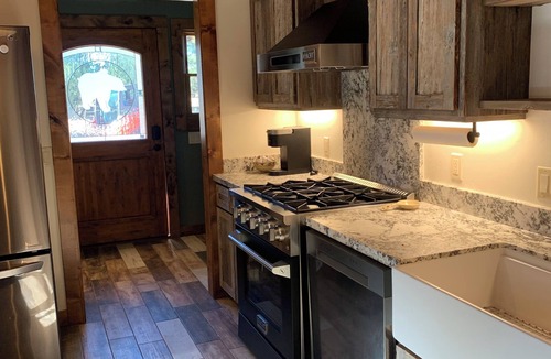 Williams Cabin | Private Luxury cabin near Williams on Historic Ranch 15 minutes from Williams!