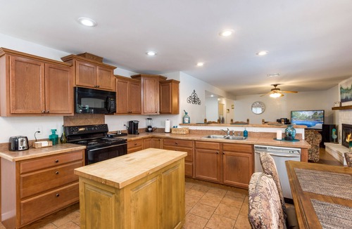 Las Cruces House | Private Oasis Near Old Mesilla - Home with Pool/Spa