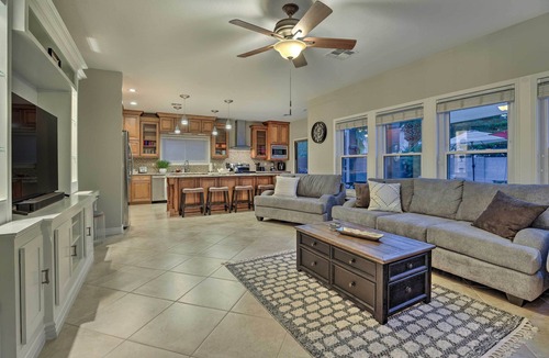 Gilbert House | Private Pool & Hot Tub: Family Home in Gilbert