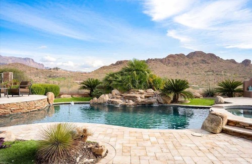 Gold Canyon House | Private pool & spa with mountain views
