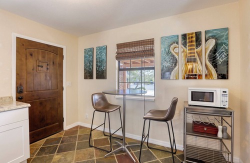 Centennial Hills Cottage | Private Retreat In Northwest Las Vegas For A Single Or Couple