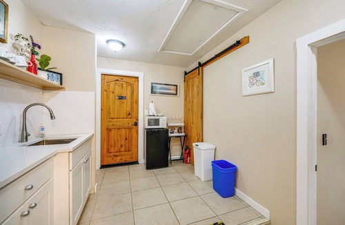 Pleasant Valley House | Private + Secluded: 2BR Vancouver Home w/Fire Pit