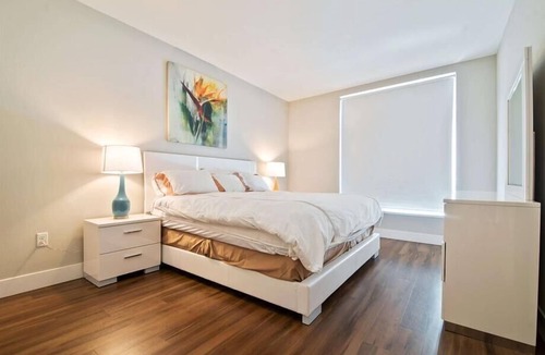 Shoreline West Apartment | Private & Spacious 2BR | Full Kitchen & Laundry | Downtown Mountain View