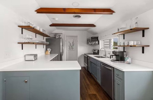 Altavista House | Private Suite w/Kitchen in Boutique Inn + Hot Tub
