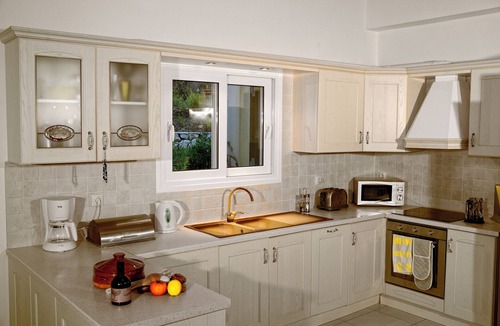 Kateleios Villa | Private Villa, 3 bedrooms/2 bathrooms in Katelios. Pool, gardens, BBQ