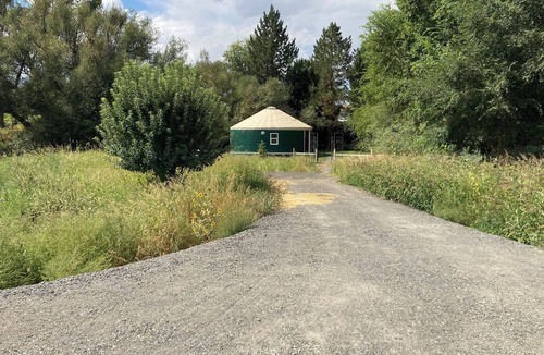 Buhl Cabin | Private yurt perfect for your Magic Valley stay.