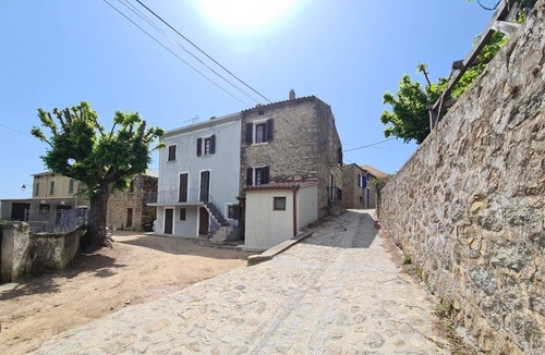 Renno House | PROMO TRADITIONAL STONE HOUSE between Sea and Mountain