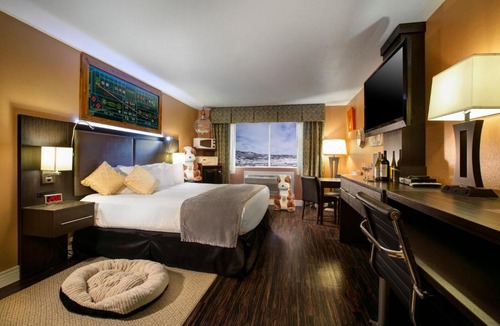 East Ely Hotel | Prospector Hotel & Gambling Hall