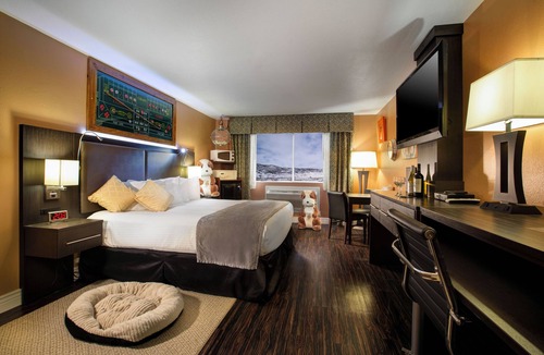 East Ely Hotel | Prospector Hotel & Gambling Hall