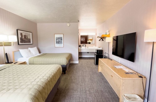 Escalante Hotel | Prospector Inn