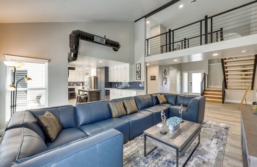 Central Scottsdale House | Putting Green, Game Room, Pool! Scottsdale Oasis