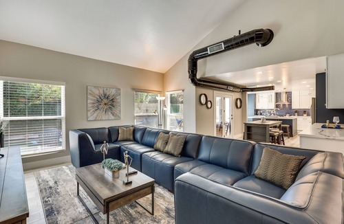 Central Scottsdale House | Putting Green, Game Room, Pool! Scottsdale Oasis