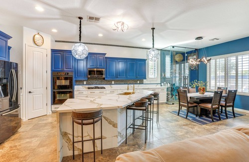 Canyon Trails House | Putting Green & Hot Tub: Goodyear Retreat!