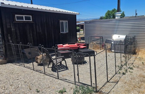 Price House | Quaint 1-bedroom tiny home with heating and AC near charming Helper