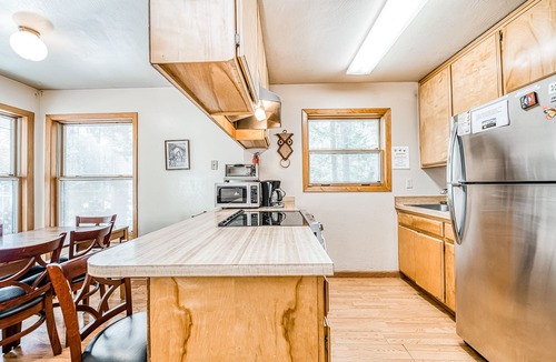 West Village Cabin | Quaint cabin w/WiFi, private W/D, central location - two miles from Shaver Lake